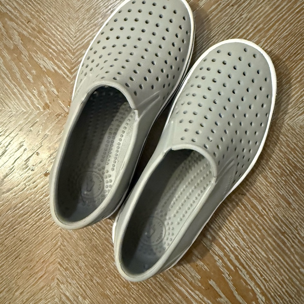 Native Gray Sandals with Perforated Design